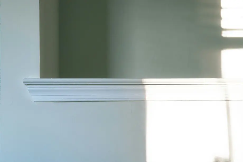 decorative crown molding
